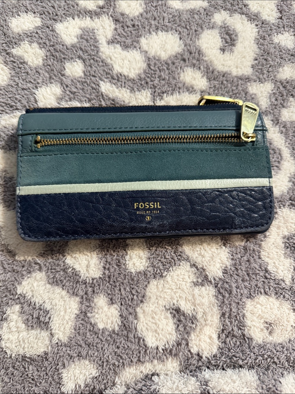 Fossil Teal, Navy & Cream Leather Zip Card Wallet